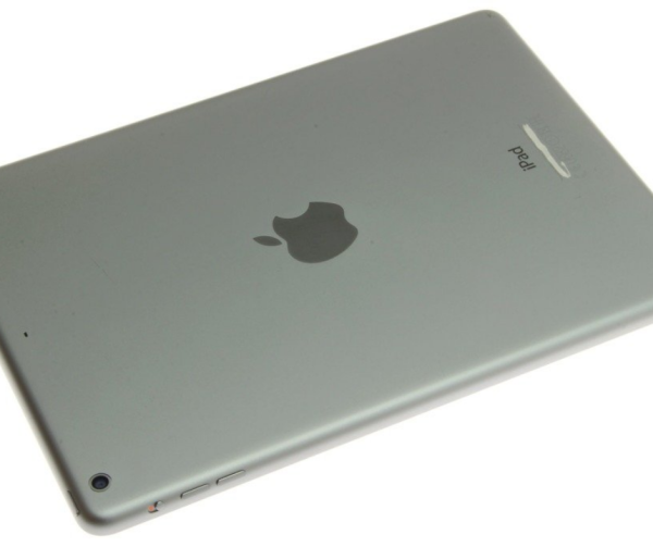 Apple iPad Air A1474 32GB Storage WiFi Only 9.7" - Image 2